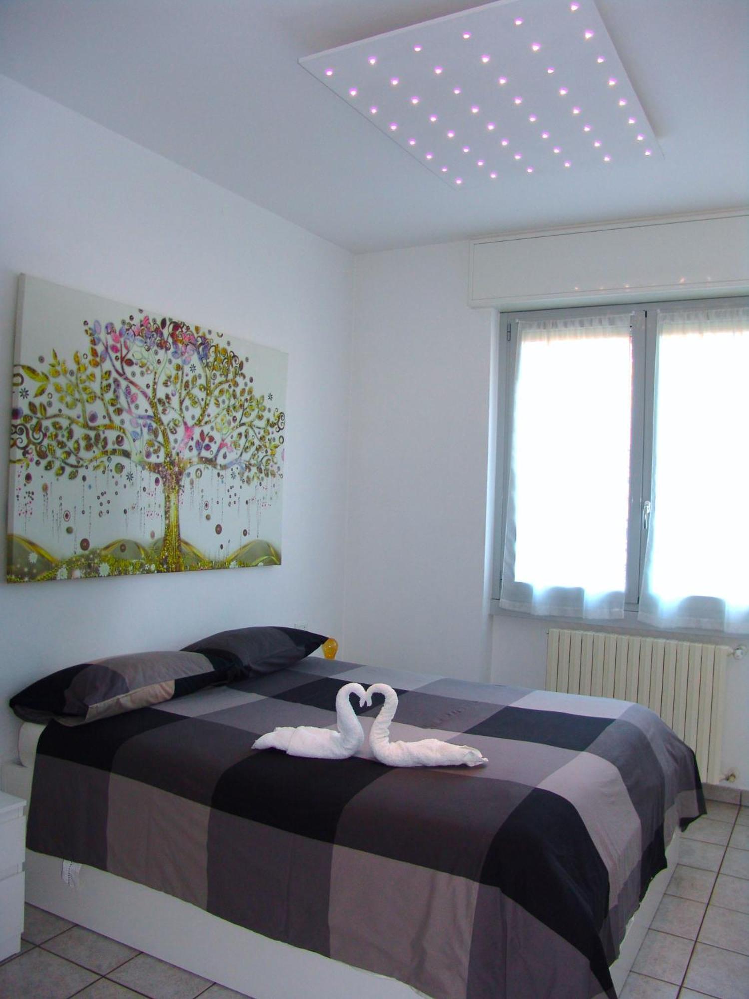 Modern Apartment Luci & Stelle Near Lake Como Nibionno Buitenkant foto